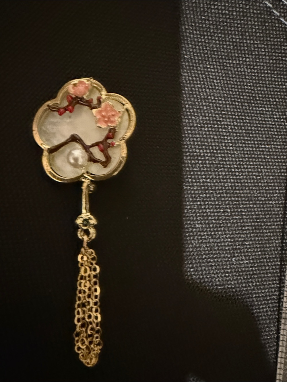 Source Unknown Gold-Tone Floral Tassel Brooch with Pink Enamel Blossoms